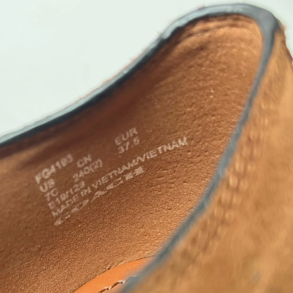 Coach Perri Brown Suede Ankle Booties Size 7 C